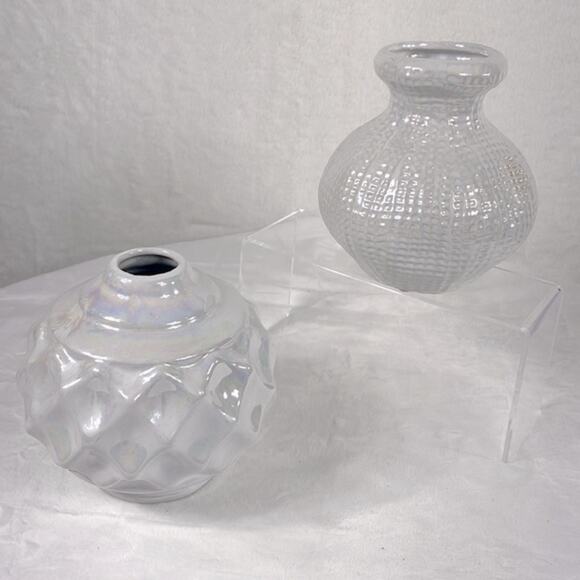 Set of Reflective Glossy Pearl Textured Vases Pottery Minimalist Neutral Decor - Picture 4 of 12